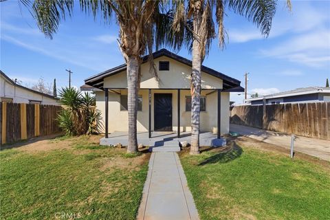 Photo of 216 Decatur Street, Bakersfield, CA 93308 (MLS # FR26045108)