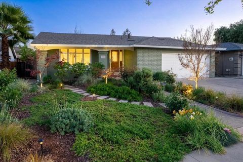 Photo of 5896 Lalor Drive, San Jose, CA 95123 (MLS # ML82039409)