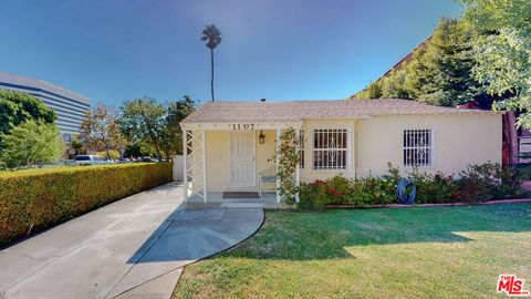 Photo of 1107 S Bundy Drive, Los Angeles, CA 90049 (MLS # 25623075)