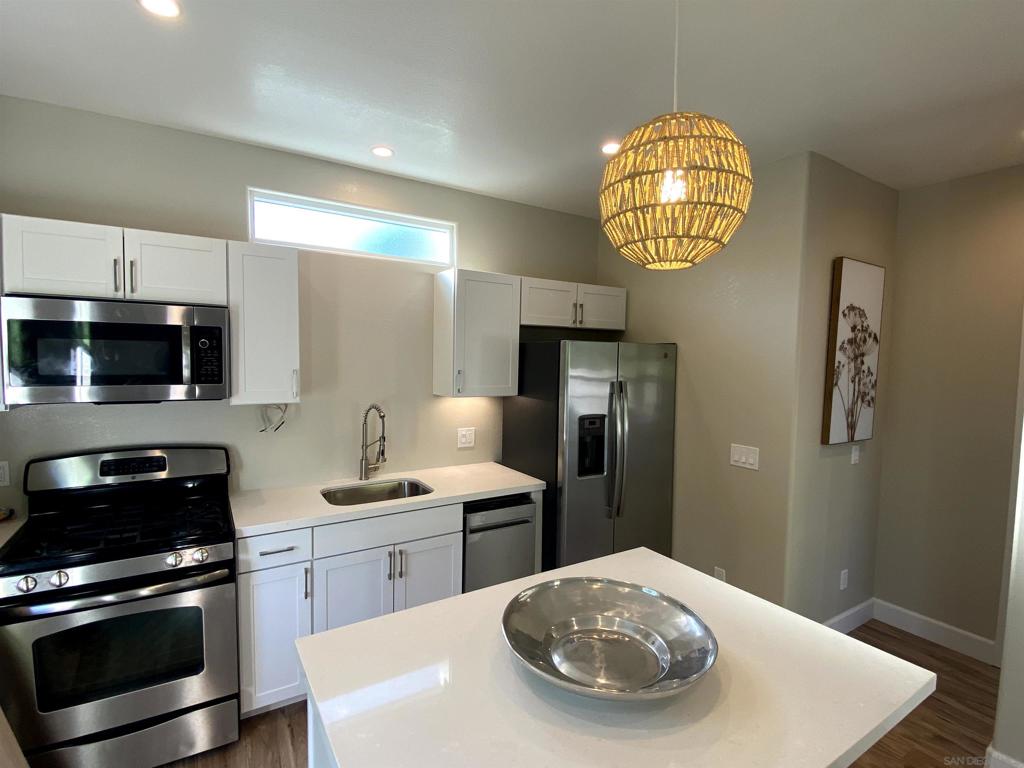 La Costa - Residential Lease