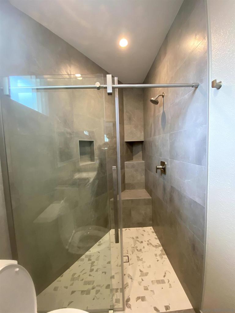 La Costa - Residential Lease