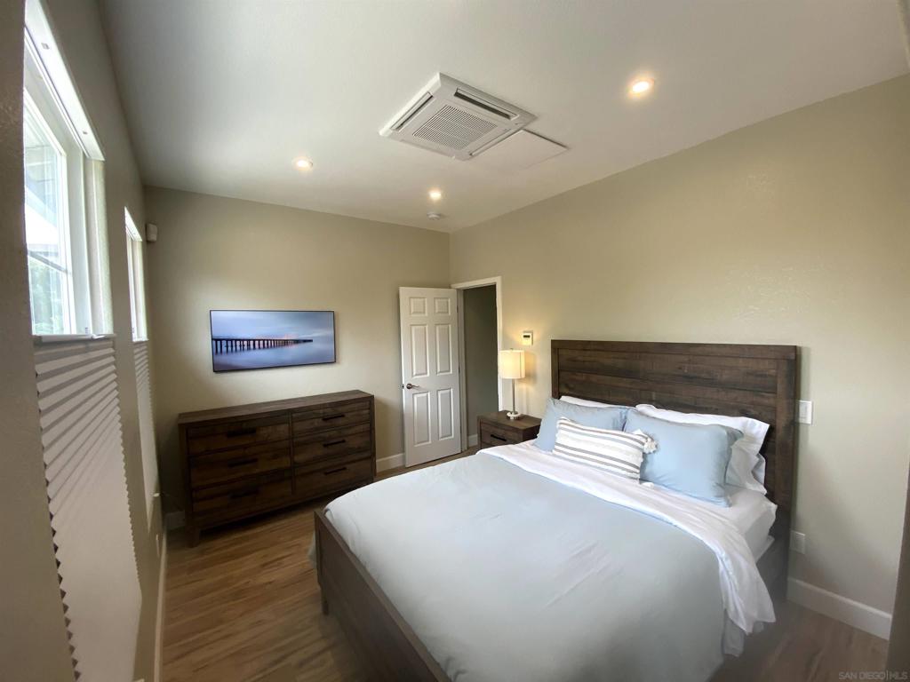 La Costa - Residential Lease