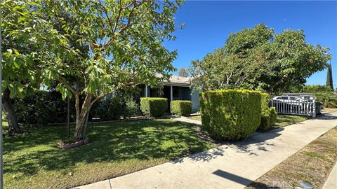 Photo of 19400 Scroll ST, Reseda, CA 91335 (MLS # SR26145706)
