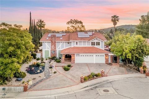 22232 Alizondo Woodland Hills CA 91364