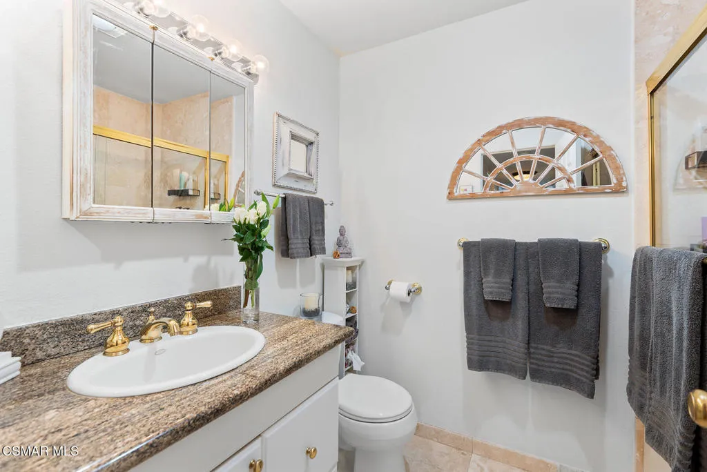 Westlake Village, California 91361, United States, 2 Bedrooms Bedrooms, ,1 BathroomBathrooms,Residential,Active,205756