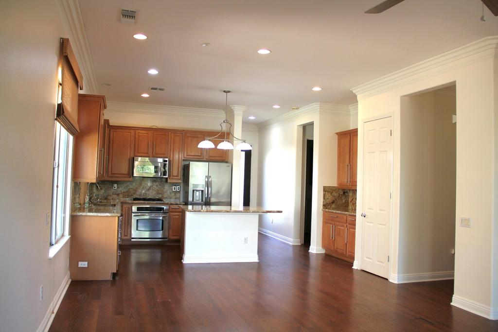 80555 Avenida San Fernando