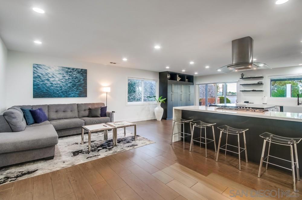 Del Mar - Residential