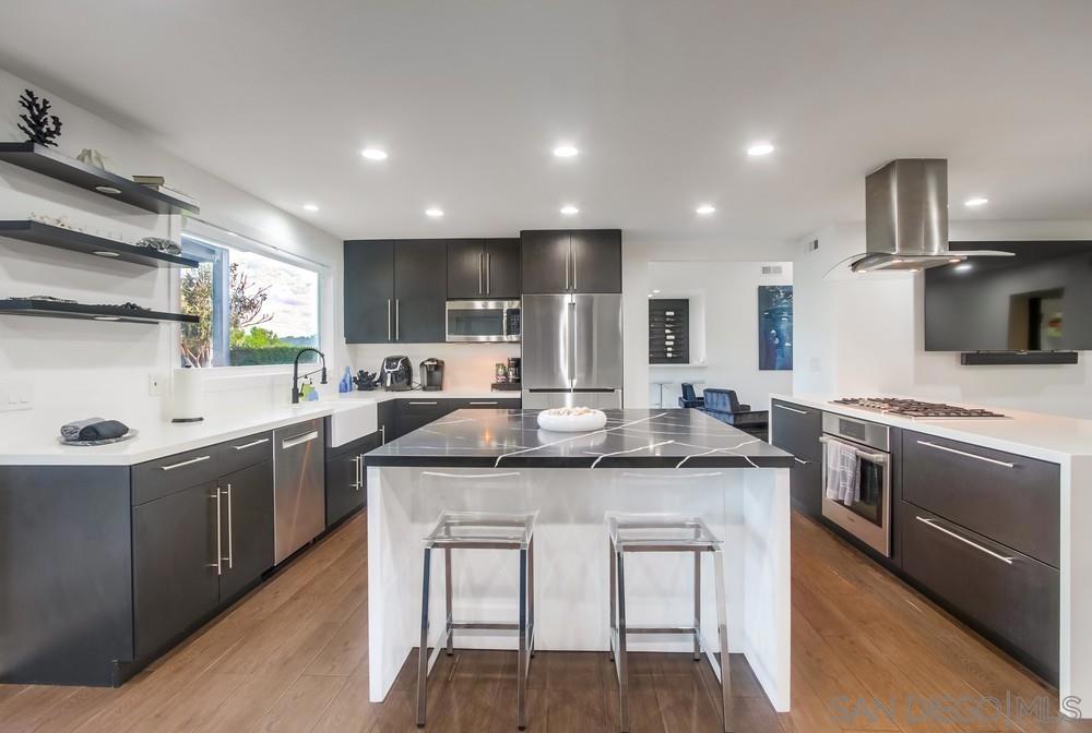 Del Mar - Residential