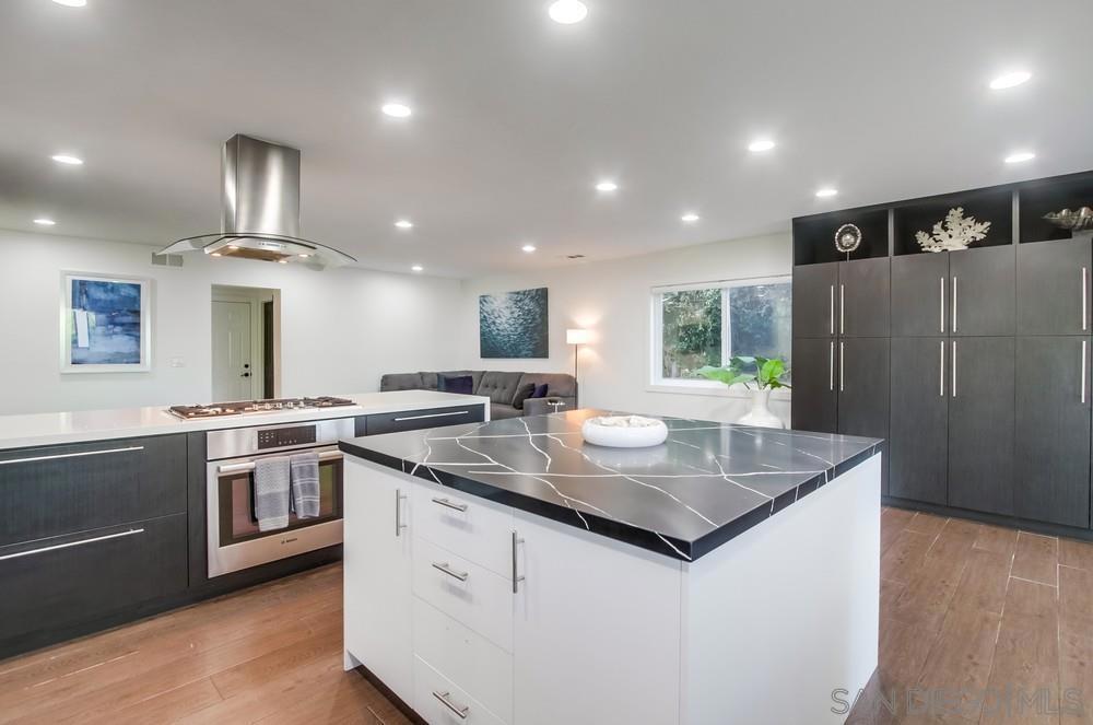 Del Mar - Residential