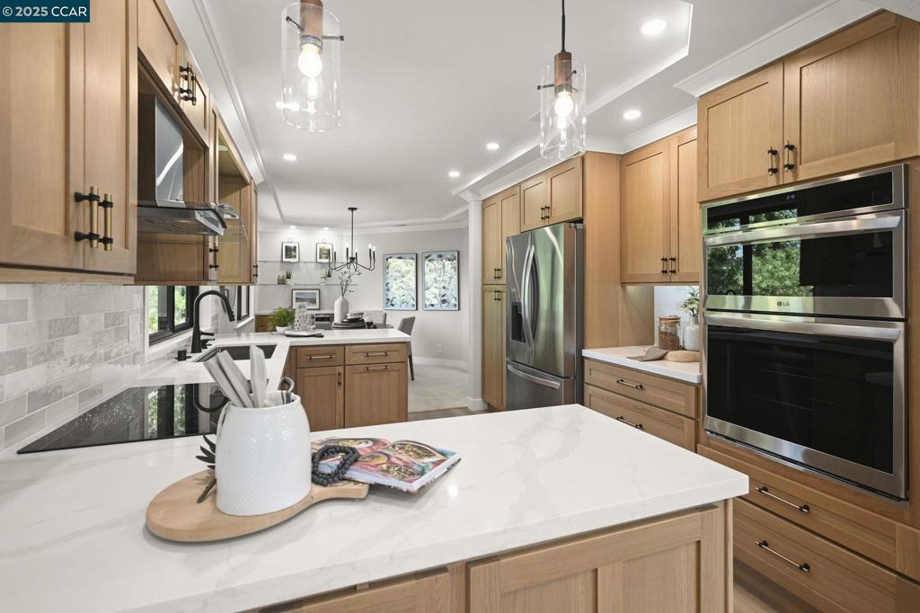 ROSSMOOR - Residential