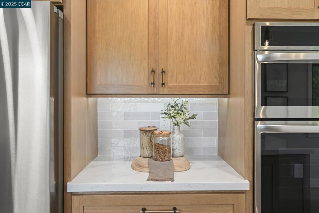 ROSSMOOR - Residential