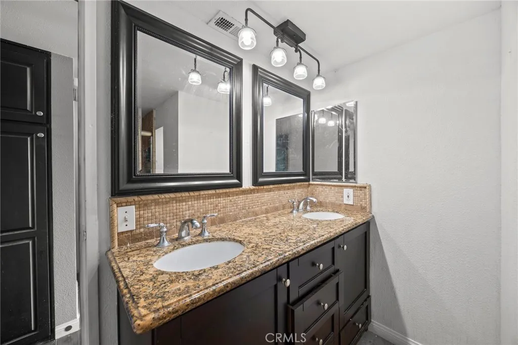 Riverside, California 92505, United States, 2 Bedrooms Bedrooms, ,2 BathroomsBathrooms,Residential,Active,198766