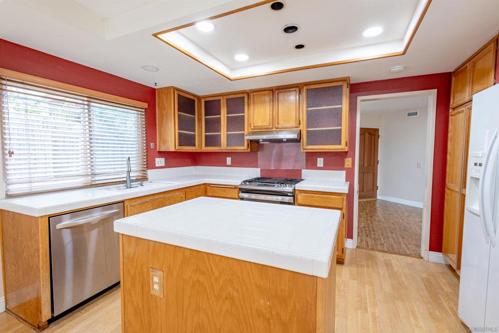 8672 Creekwood Ln