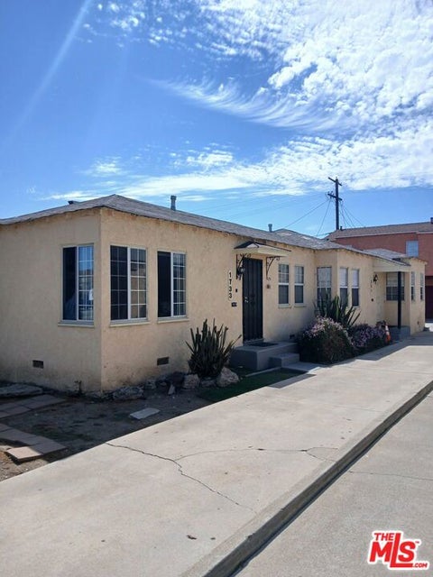 Photo of 1733 S La Brea Avenue, Los Angeles, CA 90019 (MLS # 26857401)