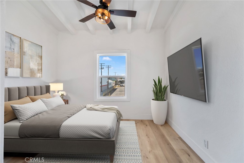 2626 E Anaheim