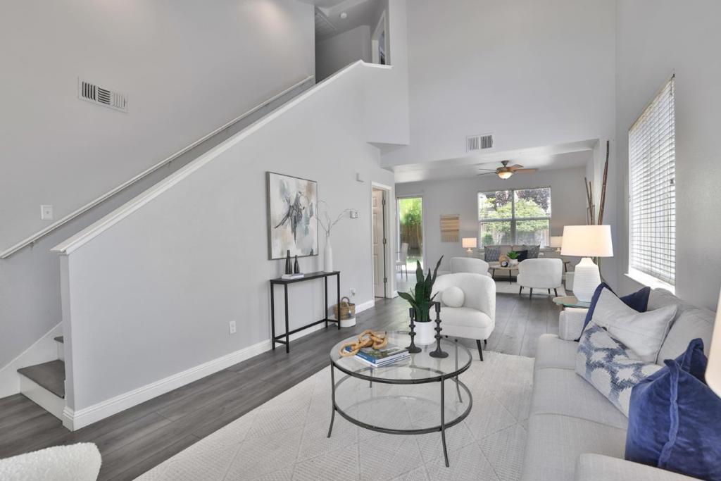 887 Martiri Drive