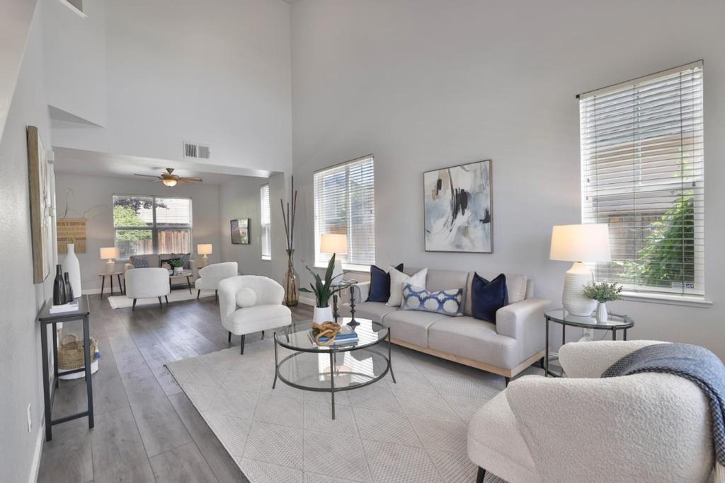 887 Martiri Drive