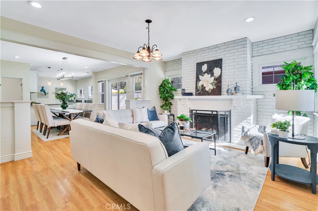 511 Unit 1&2 Alvarado Street