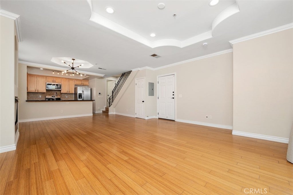 5224 Corteen Pl. 1