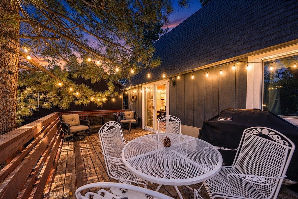 594 Villa Grove