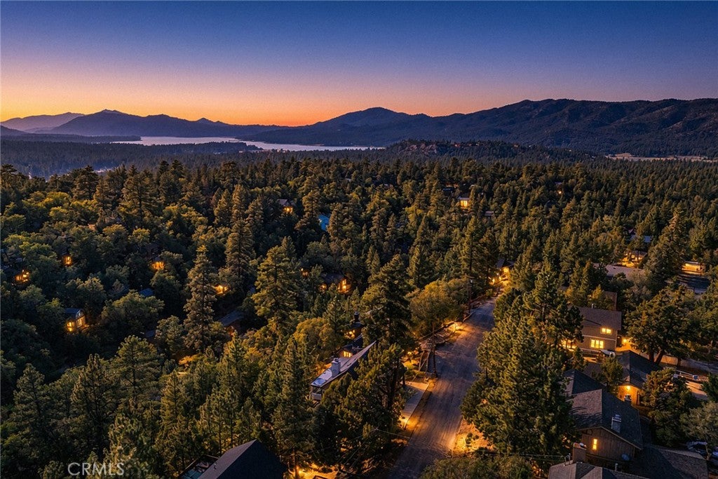 594 Villa Grove