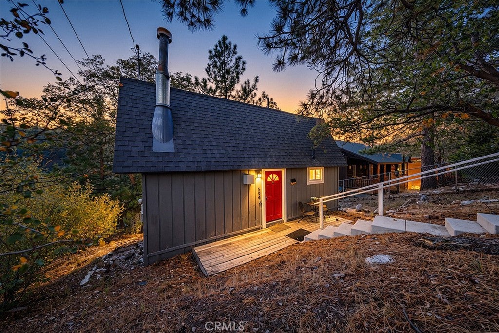 594 Villa Grove