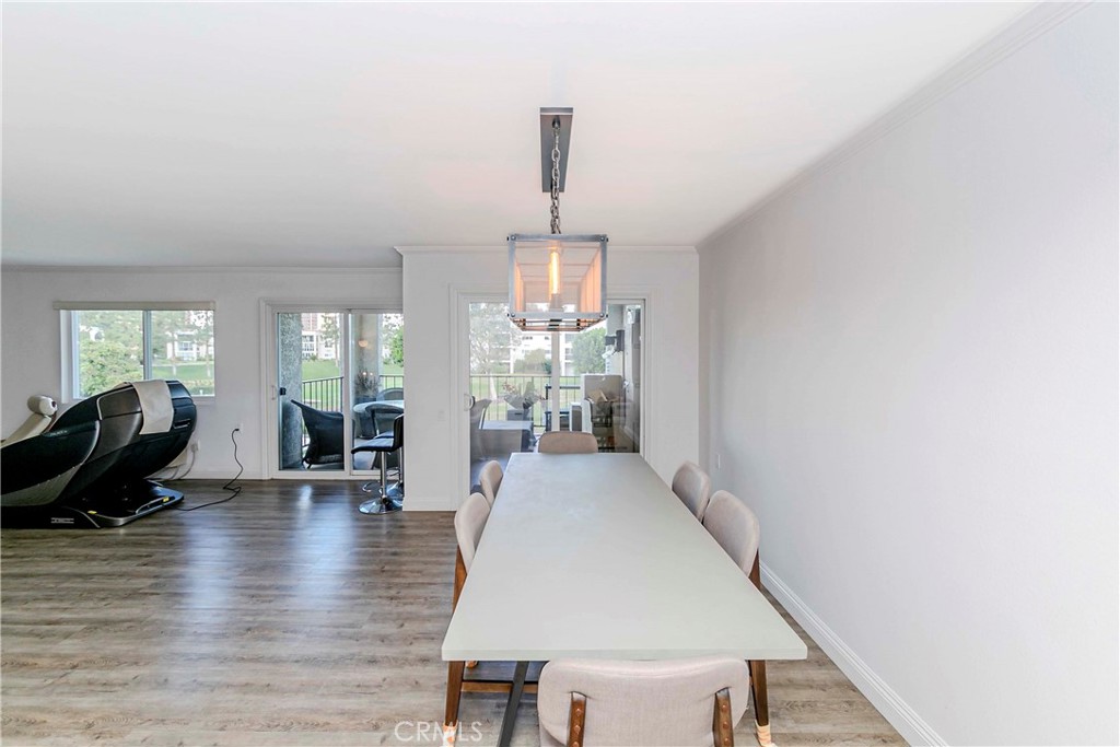 5519 Paseo Del Lago E