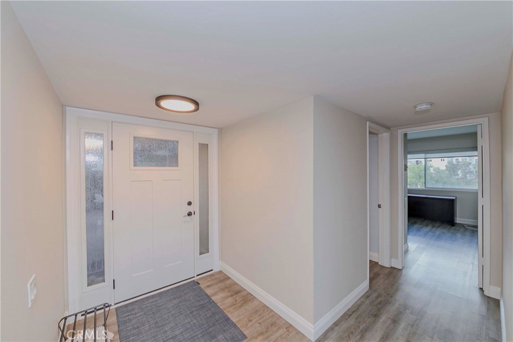 5519 Paseo Del Lago E