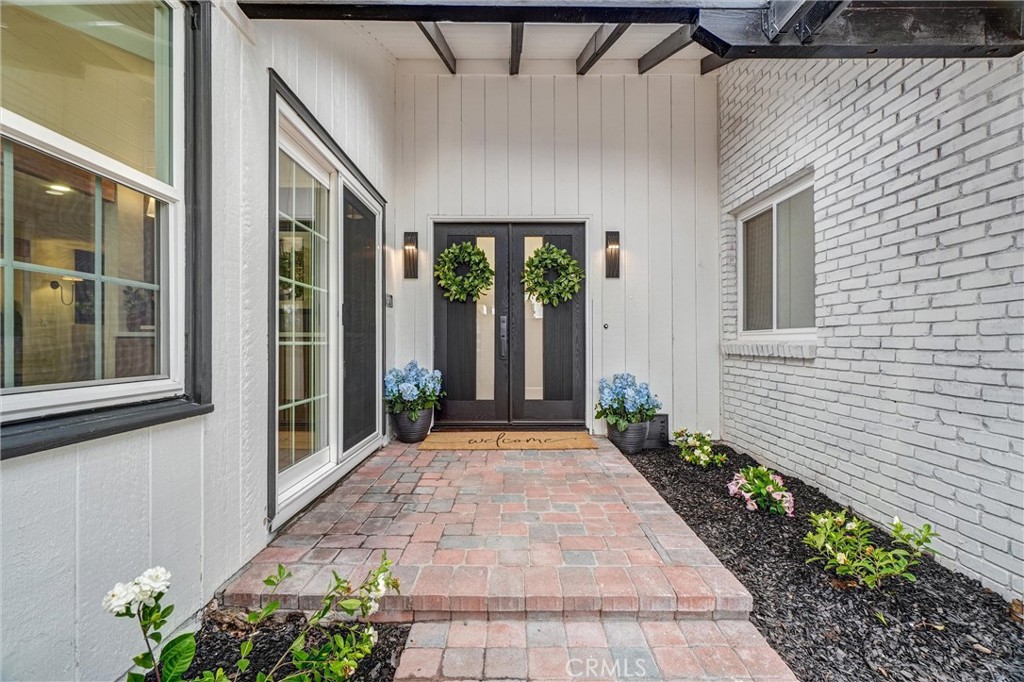1492 N Kathleen