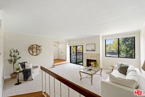 Tiny photo for 29125 Thousand Oaks Boulevard #D, Agoura Hills, CA 91301 (MLS # 26658513)