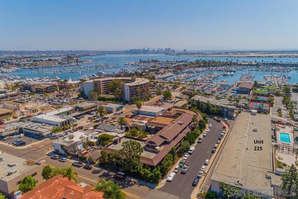 listing image 130723680216459319003