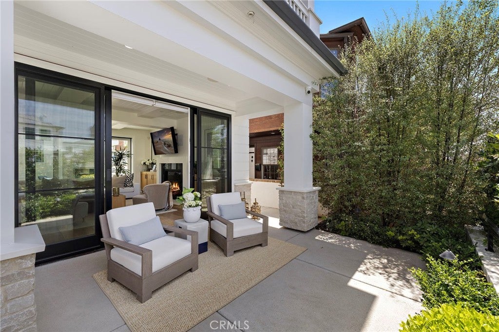 330 Onyx Avenue