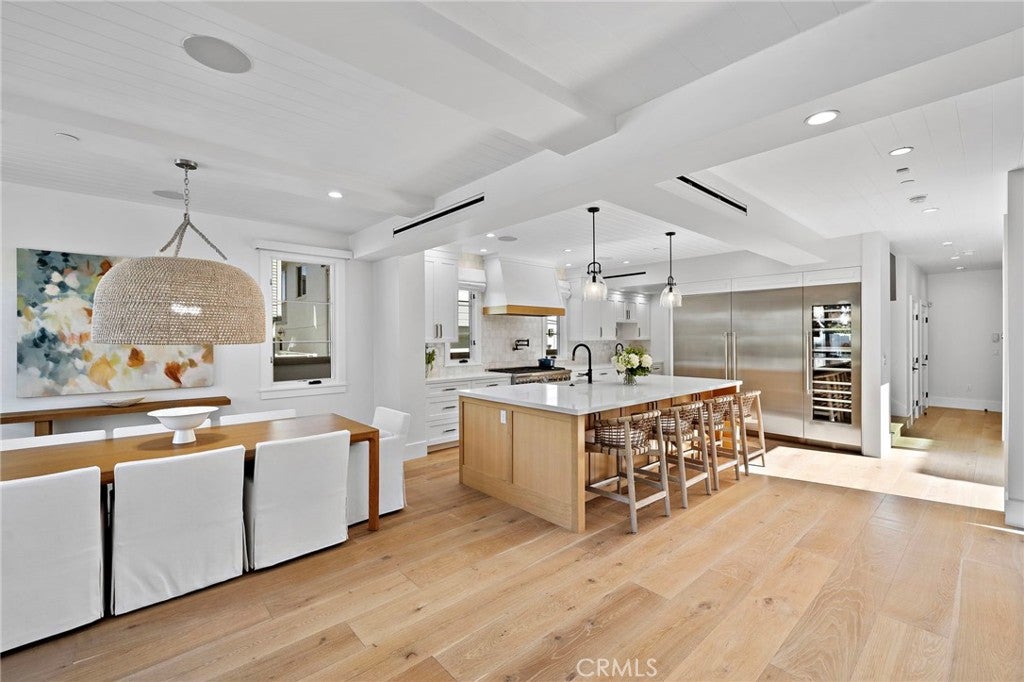 330 Onyx Avenue