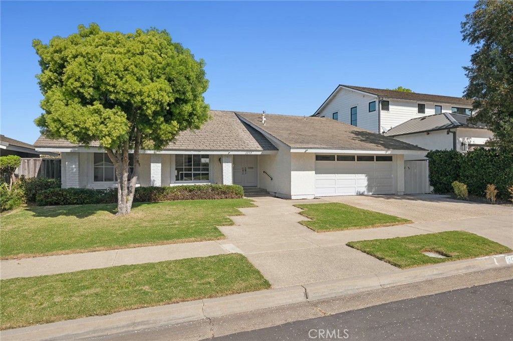 Photo of 2030 Port Weybridge Pl, Newport Beach, CA 92660 (MLS # NP26070054)