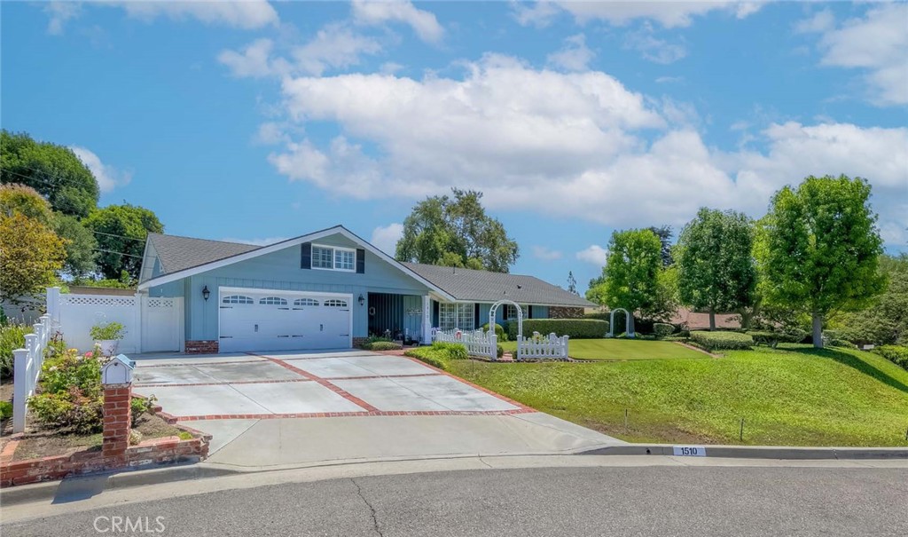 1510 Camino La Vista