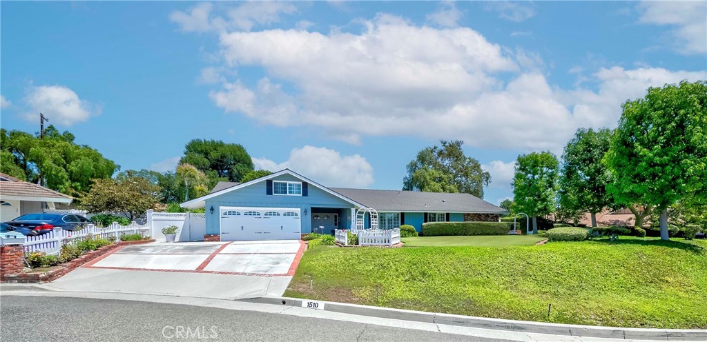 1510 Camino La Vista
