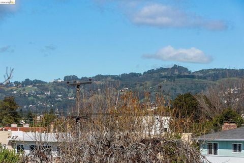 Photo of 330 Vernon St St #301, Oakland, CA 94610 (MLS # 41126126)