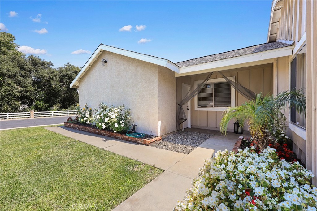 352 Sun Rose St.