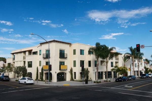 Live in the epicenter of Style & Design. The highly anticipated "Kensington Commons" offers this desirable 1 bedroom, 1 bath end unit. Private wrap around balcony, state-of-the-art kitchen, GE stainless appliances, quartz counters & sleek paneled cabinets. Gorgeous "hardwood" inspired flooring. In-unit stacked washer/dryer, A/C and plenty of storage only enhances the livability of this fantastic unit. 1 covered parking space. Neighborhoods: Kensington