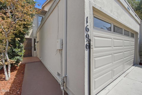 Tiny photo for 1696 Bridgeport Lane, Camarillo, CA 93010 (MLS # V1-38426)