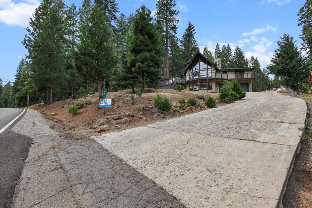 523 Peninsula Drive
