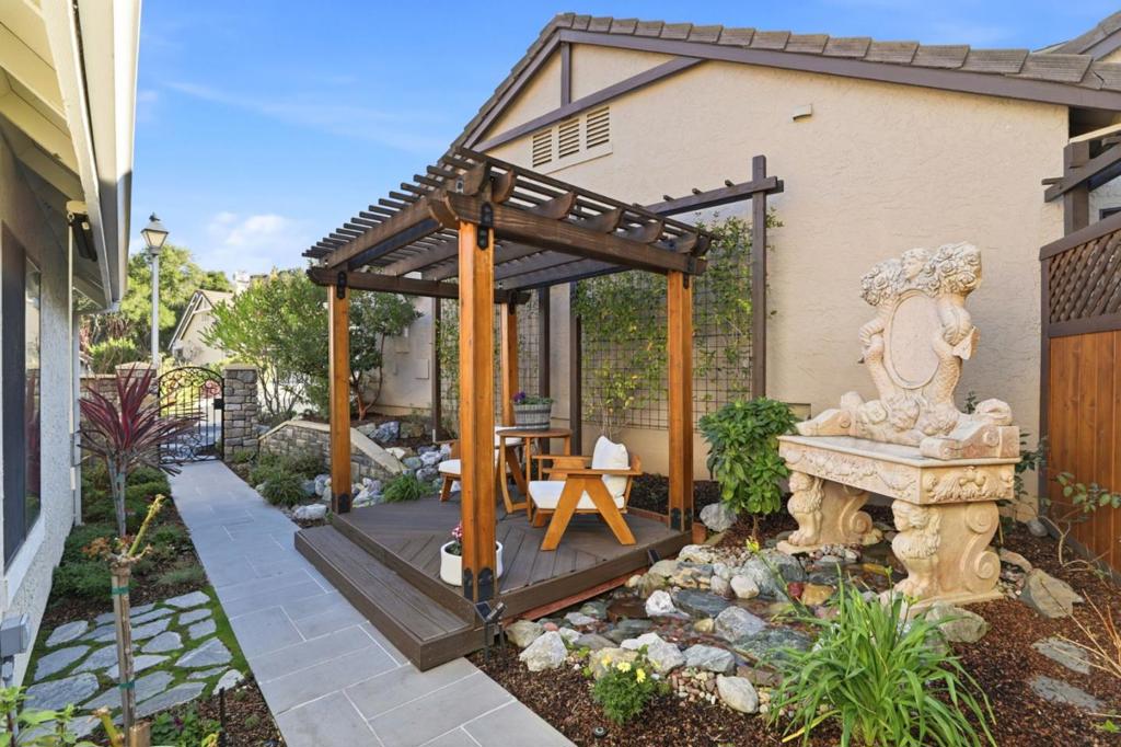 7945 Caledonia Drive