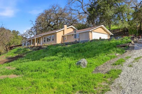 Photo of 22000 Fortini Road, San Jose, CA 95120 (MLS # ML82034539)