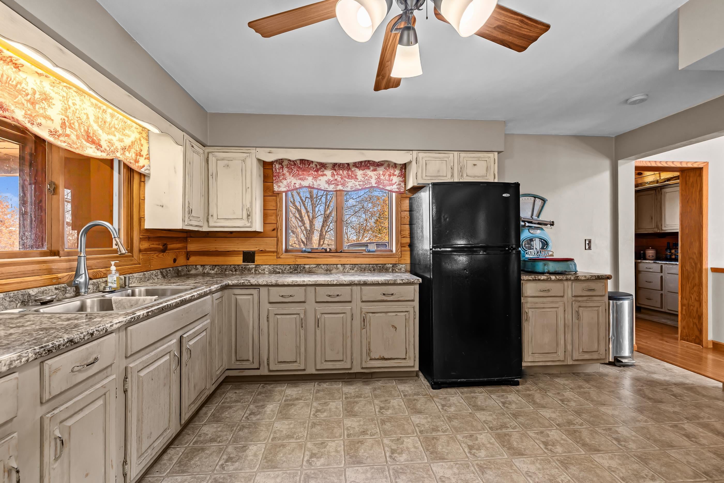 N3991 MAPLE LANE - Photo 2