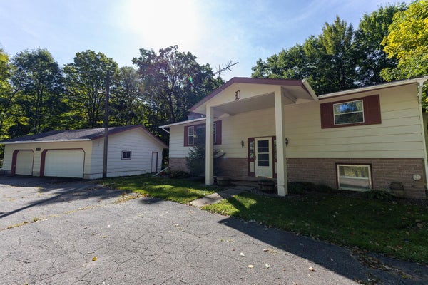 W10197 BIRCH RD, ANTIGO, WI 54409 - Image 12e70791a42a2db00cbf84889084f1da/3843346830