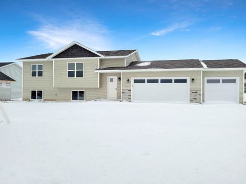 Photo of 2104 S Cottonwood Avenue, Marshfield, WI 54449 (MLS # 22504856)