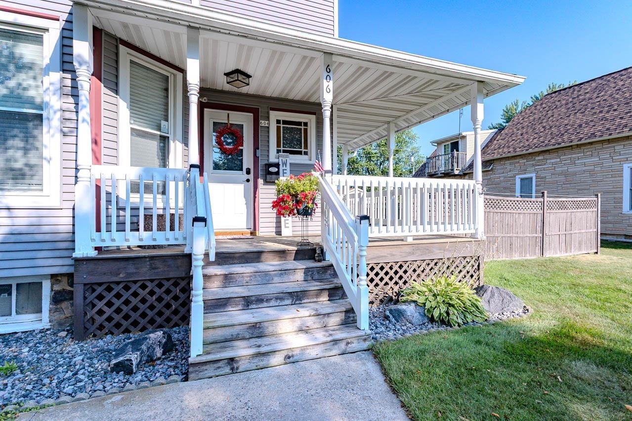 606 S VINE AVENUE - Photo 2