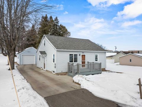 Photo of 406 N Spruce Avenue, Marshfield, WI 54449 (MLS # 22600573)