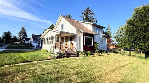 Photo of 309 S Concord Avenue, Marshfield, WI 54449 (MLS # 22604003)