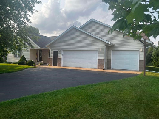 2172 OREGON TRL, KRONENWETTER, WI 54455 - Image 40c46d359adaba2d8d1eb6fe1329676e/894340096